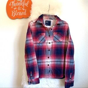 American Eagle Outfitters 🦅 plaid